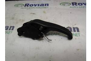 Ручка троса капота Renault KANGOO 2 2008-2013 (Рено Кенго 2), БУ-262159