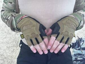 Рукавица безпальцевая Mechanix усиленная М-PACT (К)