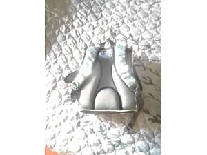 Рюкзак бу у хорошому стані.