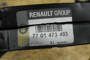 Сальник колінчастого валу Renault Clio 2 Рено Кліо 2 (1998-2005) Renault (Оригінал) 7701473493
