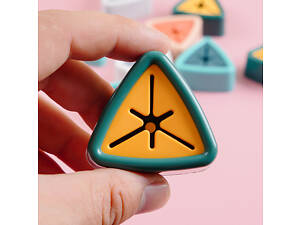 Самоклеючий настінний тримач Трикутник 11284 5х5 см темно-синій