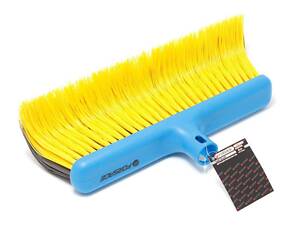 Щітка для прибирання в пластиковому корпусі під 'держак' (ширина щітки 30см, пластиковий дріт, 5х30р