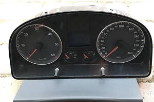 Щиток панель приборка спідометр VW Touran 1T0920862F