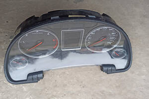 Щиток приборов,приборная панель Audi A4 B6, 8E0 920 900 M, 8E0920900M, 0263626045