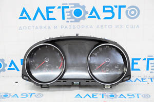 Щиток приборов VW Passat b8 16-19 USA 92К царапины