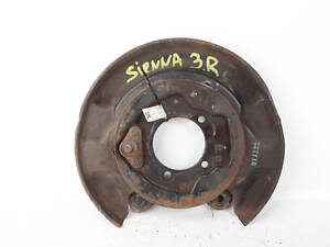 Щиток заднего тормозного диска правый Toyota Sienna (XL20) 2003-2009 4650328030