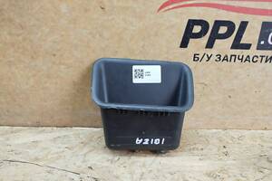 Seat Ibiza III 6L 2002-2008 бардачок ниша ручка крышки багажника 6L6867822B