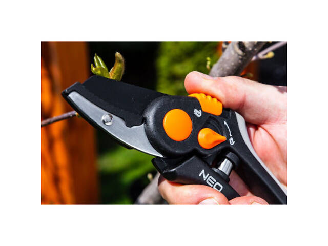 Секатор Neo Tools контактний, d різу 18мм, 200мм, 240г (15-203) - Фото 8