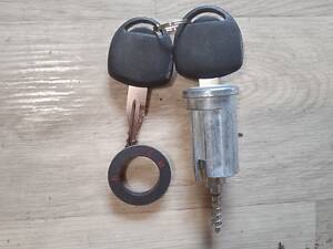 Серцевина замка з ключами Opel Combo/Corsa C/Meriva 1.3-1.7 CDTI 1994-
