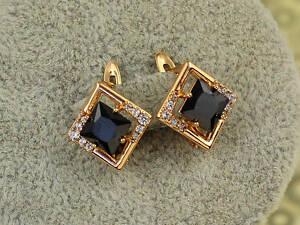 Сережки Xuping Jewelry ромбік з чорним каменем 1,4 см золотисті love-shopping