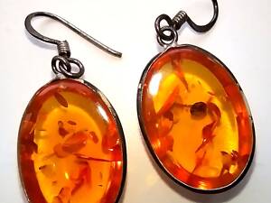 Серьги янтарь в отличном состоянии.