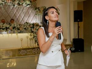 Весілля, день народження, корпоратив, рік. Ведуча, жива музика, діджей, шоу