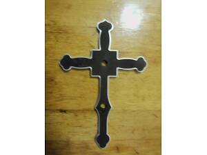 Алюмінієвий хрест на пам'ятник.