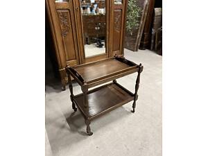 Сервировочный столик-бар. На колесах, с подносом. ?Размер: 79х46 см, высота 69 см ?цена: 155 97