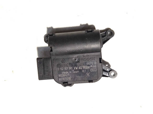 Шаговый двигатель печки 1K0907511B VW Caddy III 04-15, Golf VI 09-14, Tiguan 08-16, PASSAT B7 10-15, Jetta VI 10-18; AUD