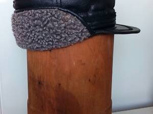 Шапка тёплая *Daniel Ricci*.