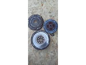 комплект 2.4 фольксваген т4 МЕХАНИЧЕСКАЯ Подержанный комплект сцепления для Volkswagen T4 (Transporter) 1995 ФОТО