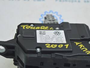 Шифтер КПП VW Touareg 18- 761713041B