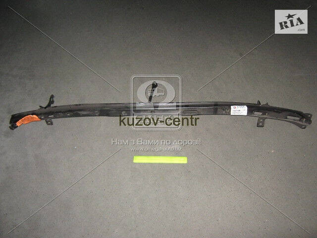 Шина бампера переднего Toyota Corolla 93-97, OEM: 049 0556 940/шина бампера пер. TOY COROLLA 93-97