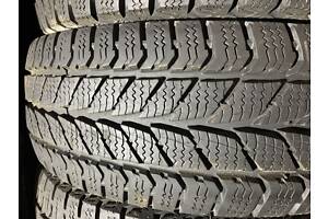 Шини КАК НОВЫЕ зима 205/65-R16C Uniroyal Snow MAX2