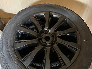 Шини з дисками Range Rover