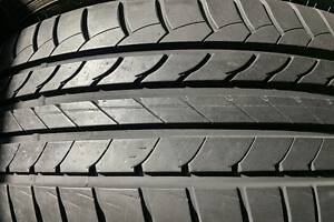 шины б/у лето 215/60-16 Goodyear Efficient Grip КАК НОВЫЕ