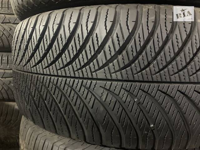 Шини всесезонні 235/50-R18 Goodyear 4 Seasons gen2