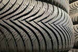 Шины б/у зима 205/55 R16 Michelin Alpin 5