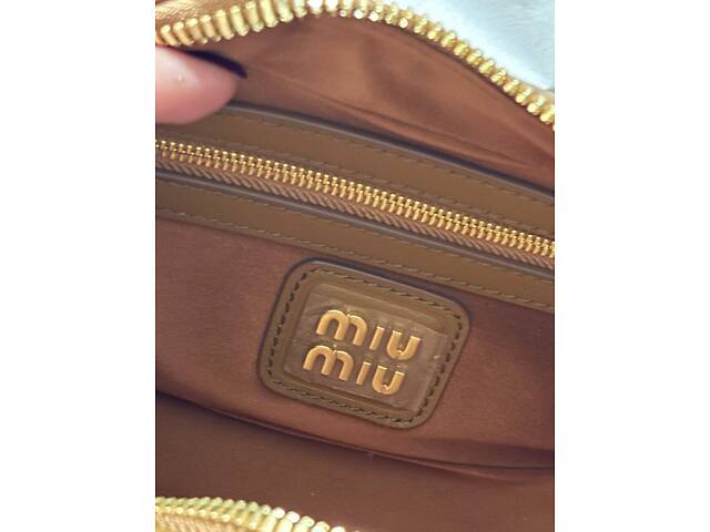 Кожаная женская сумка в трендовом дизайне. - Фото 2