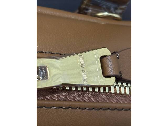 Кожаная женская сумка в трендовом дизайне. - Фото 3