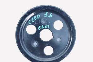 Шкив помпы водняного насоса Kia Ceed 1.6 CRDI