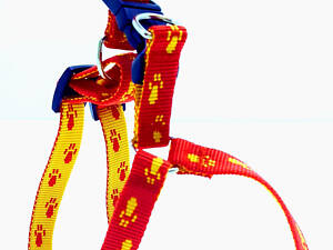 Шлейка для собак капроновая Лапки для декоративных собак 1.6