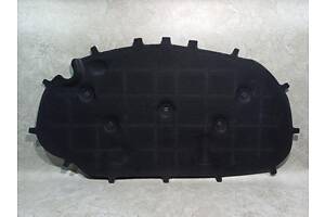 Шумоизоляция капота шумка 5K0863831G Новая Фольксваген Гольф 6 Volkswagen Golf VI 2009-2012