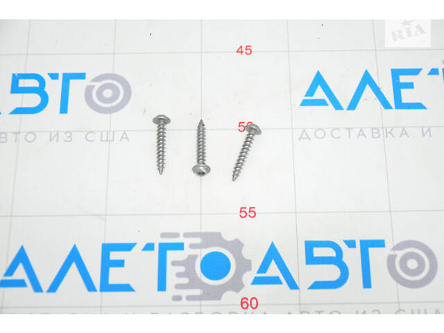 Шуруп крепления актуатора замка двери багажника 3шт комплект Tesla Model S 12-20