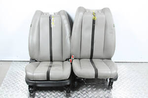 Сидіння передні шкіряні сірі RHD Mazda CX-7 2006-2012 EH8188181B02