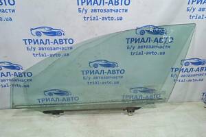 Скло бокове переднє ліве Toyota Avensis T25 2003 (б/у)