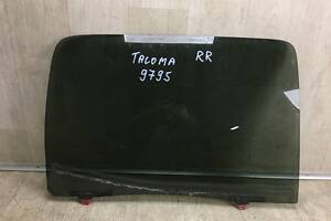 Стекло двери задн. пров. TOYOTA TACOMA 05-15 68103-04040