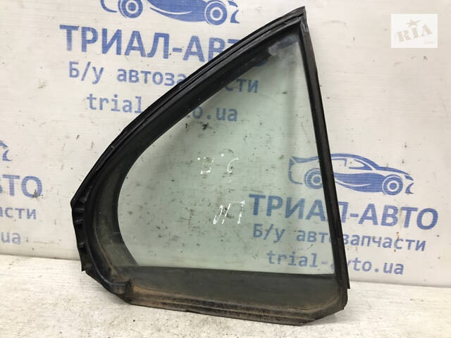 Скло дверей задньої правої (кватирка) Mitsubishi Lancer 10 1.5 БЕНЗИН 4A91 2007 (б/в)