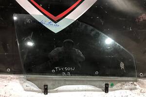 Скло двері переднє праве Hyundai Tucson 824212E000 1R