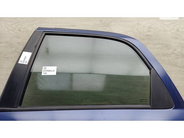 Скло стекло двері дверки задньої лівої Fiat Sedici (2005-2014) 71743830