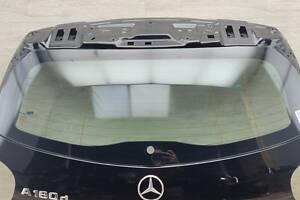 Стекло скло ляді кришки багажника Mercedes W176 (2012-2018) A1767402300