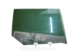 Стекло задней правой двери Renault Megane 3 (2009-2015)