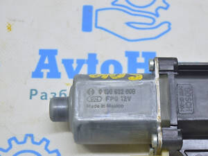 Подъемник двигателя передний правый Hyundai Sonata 11-15 824603S001