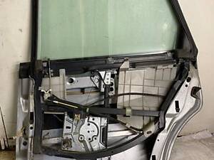 Склопідіймач задніх правих дверей Audi A4 B5