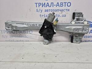 Подъемник задний правый Chevrolet Cruze J300 1.8 F18D4 2009 (б/у)