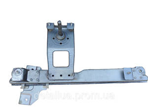 Подъемник скло задний правый Renault Sandero Duster (2008-2012)