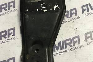 Кронштейн переднего рычага правый Skoda Fabia 2 2007-2014 6R0199518