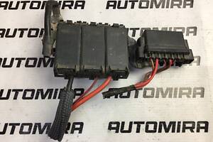 Блок запобіжників Skoda Roomster 2006-2015 5J0937548