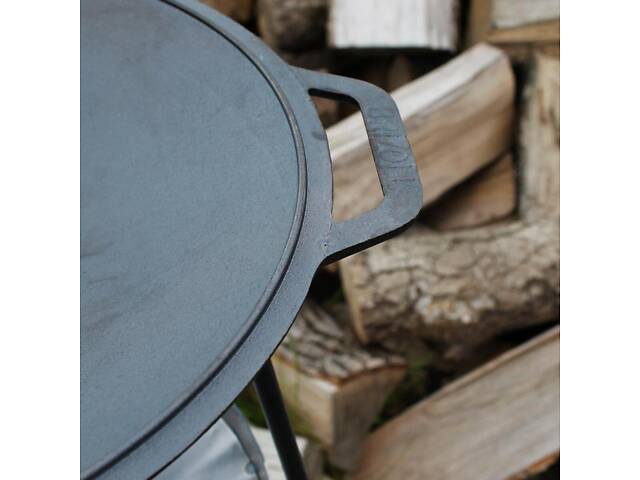 Сковорода чавунна 45 см із підставкою - Фото 6