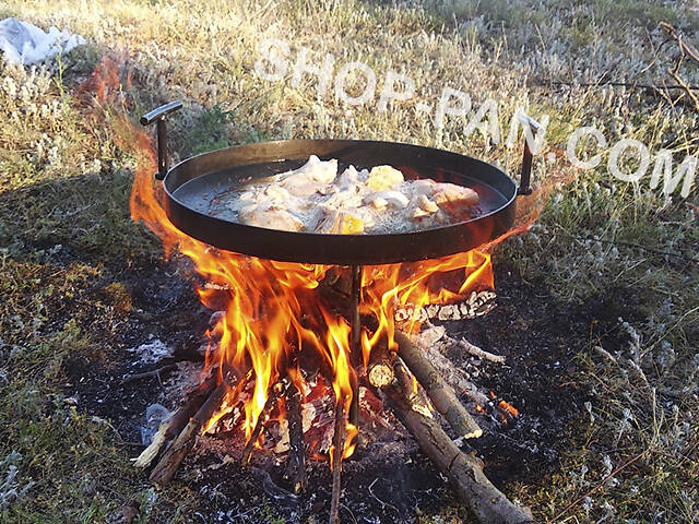 Сковорода з диска борони зі знімними ручками - Фото 1